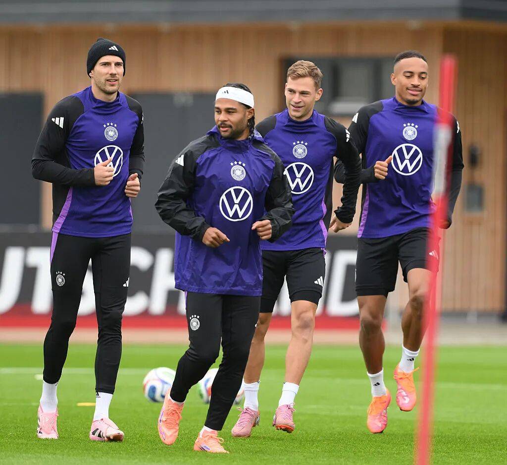 场上球员喊暂停